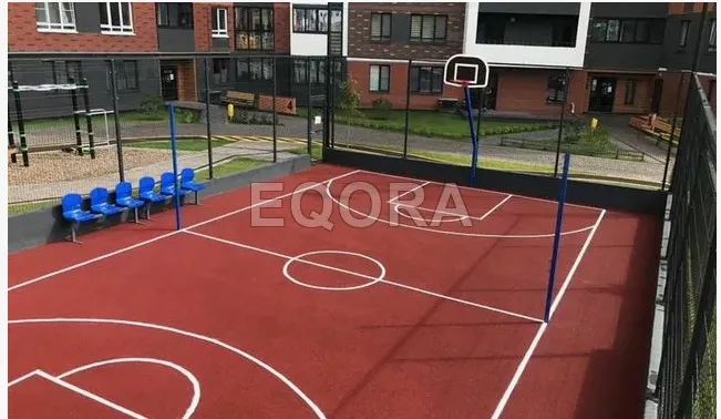 Бесшовное покрытие из резиновой крошки для баскетбольной площадки в Пласте